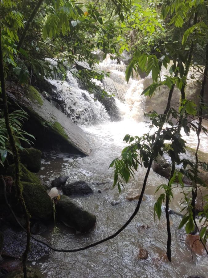 Finca Jardin Del Agua Sasaima Ngoại thất bức ảnh